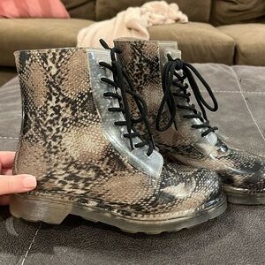 Qupid rain boots, snakeskin, size 8.